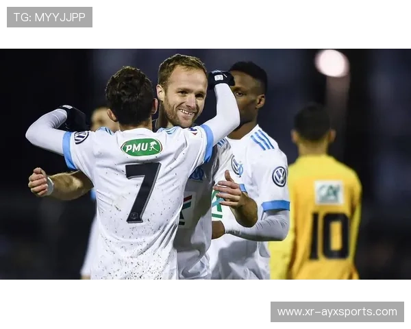 欧联：塞萨洛尼基边路战术明确，日夫科维奇成核心