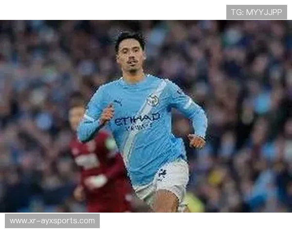 赖因德斯称曼城正全力追赶阿森纳，走在正确道路上