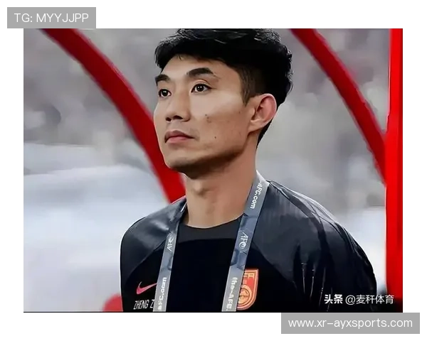 郑智执教青岛西海岸：传奇球员转型教练的本土化实践